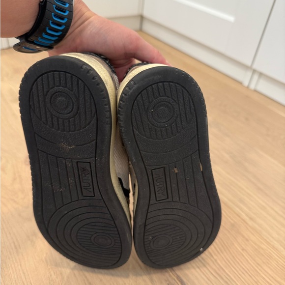 Women’s Autry Fashion Sneaker Size 37 - Picture 7 of 7